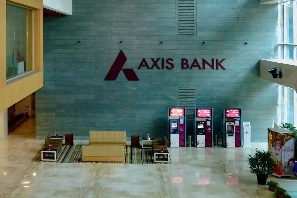 Axis Bank Hiring Video KYC Officer in Ranchi